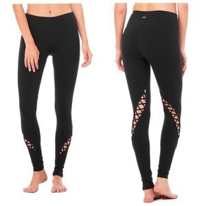 EUC alo entwine pant size small